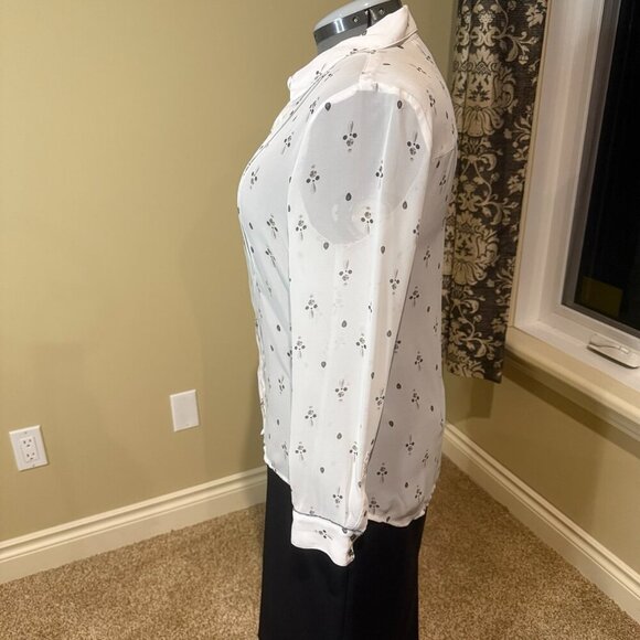 Reitmans white and grey blouse feminine flowy embellishments long sleeve office - Picture 5 of 11